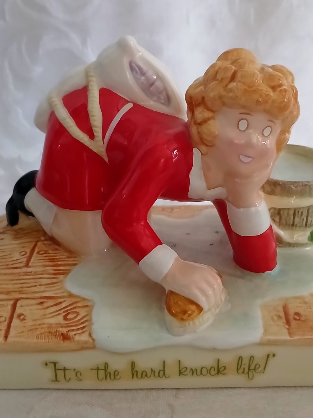 Ceramic Figurine - Red and Cream Vintage-Style Home Art